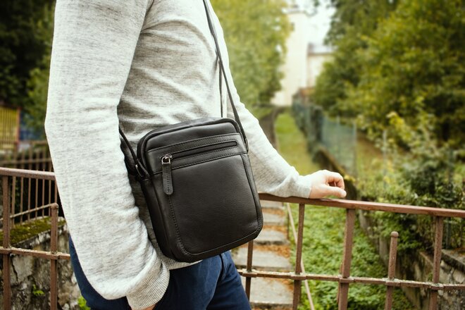 Pánské kožené crossbody černá nappa V 250587
